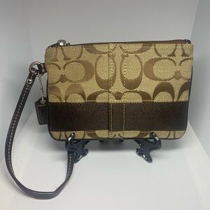 Coach Signature Canvas Zip Wristlet – Brown | Vintage Style